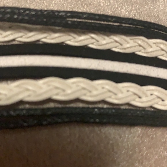 Love Jesus cross braided 5 strand adjust bracelet - Picture 7 of 8